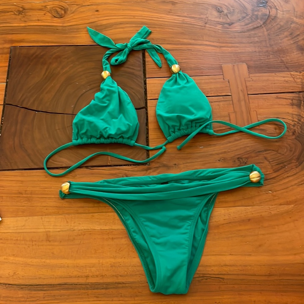 Vix Paula Hermanny green bikini. Size small. Worn once!